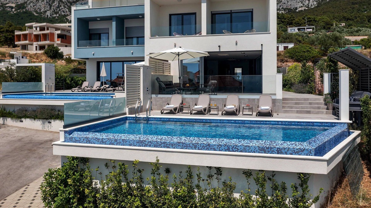 Makarska Old Town Villa | Villa Ninona with Heated Pool II