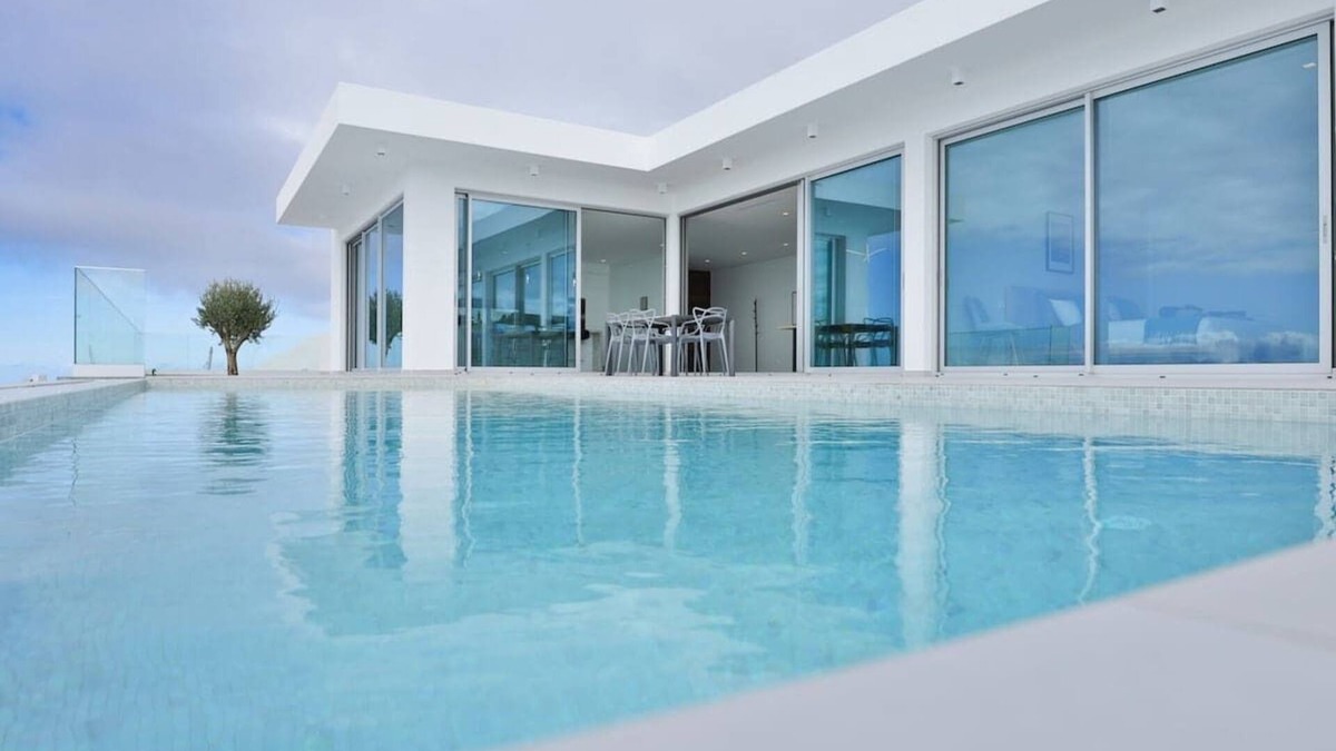 Prazeres Villa | Villa Noelia Ocean View