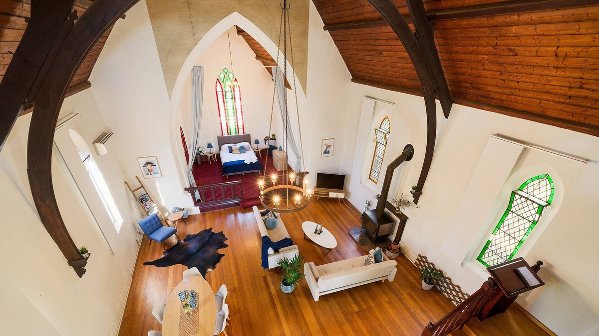 Guildford Bed & Breakfast | Villa Nova B&B Retreat : WINTER GET AWAY - WOOD fire inside and out🔥