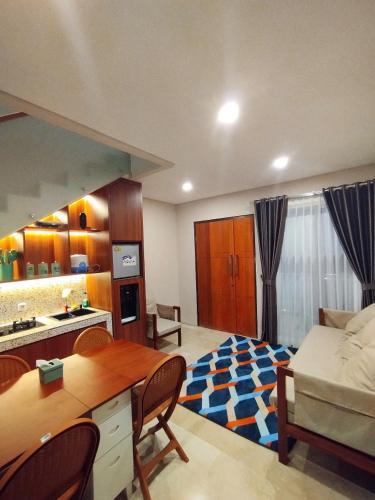 Oro Oro Ombo Villa | Villa Nuansa Alibaba Village