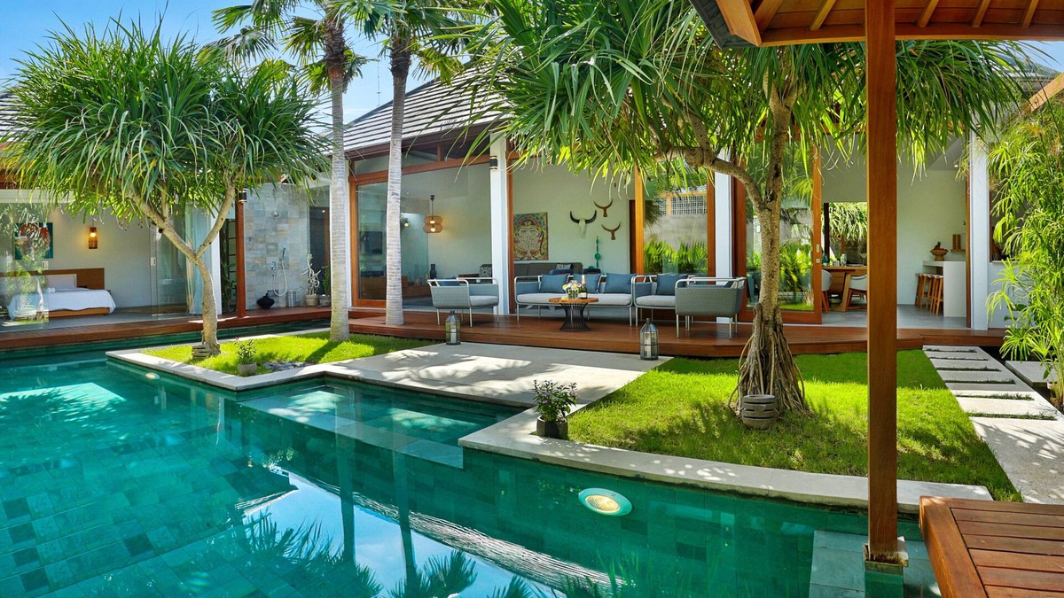 Drupadi Villa | Villa Odyssey, Modern 4 br Private Villa in the middle of Seminyak