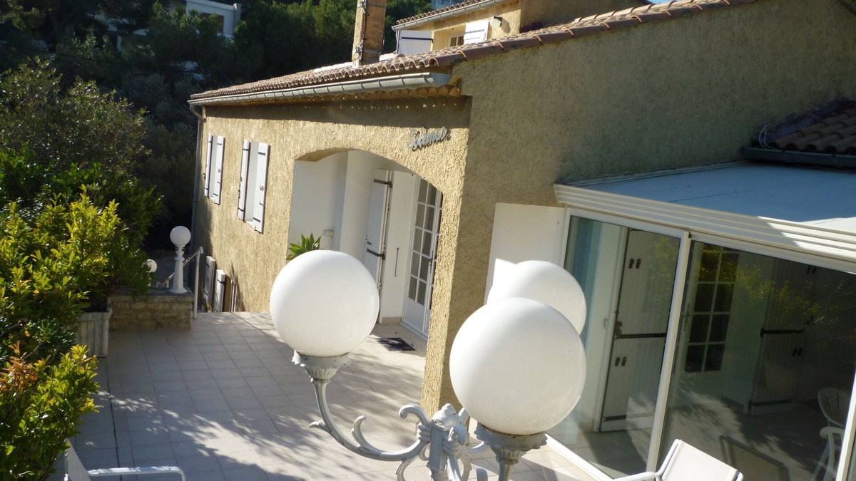 Carry-le-Rouet Villa | villa of 170m2, 4 bedrooms for 10 people, 2 minutes walk from the beach
