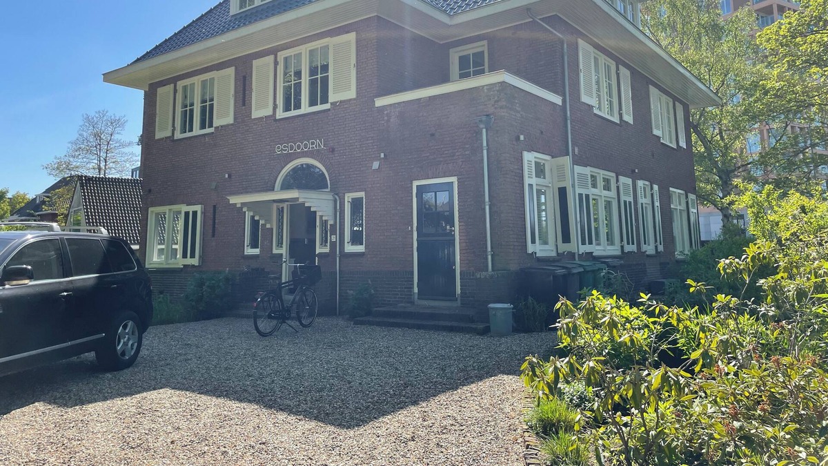 Haarlem Villa | Villa of 400m2+ with large surrounding garden near the beach and Amsterdam!