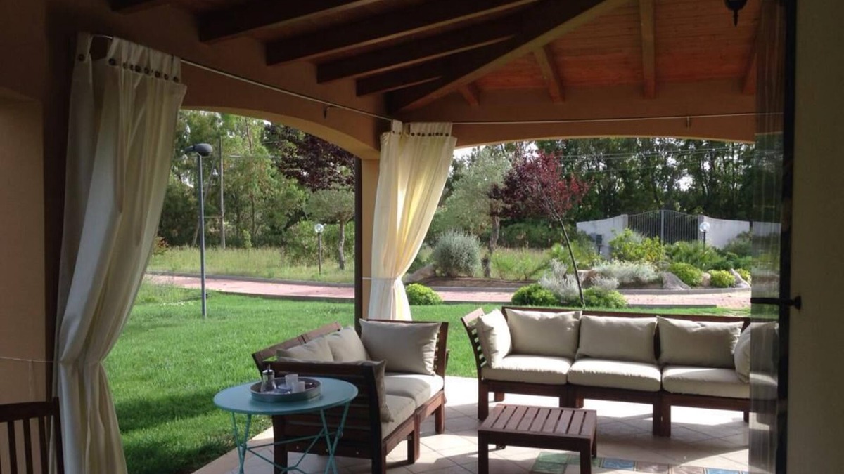 Alghero Villa | "Villa Oigar": fresh and welcoming, close to the most beautiful beaches.