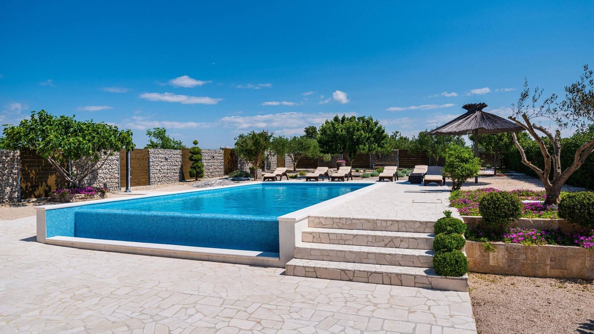 Pristeg Villa | Villa Olive Garden ZadarVillas