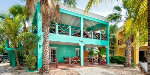 Hato Apartment | Villa Olivia Poolside
