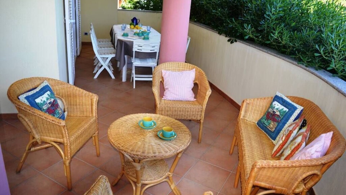Cala Gonone Apartment | VILLA OLIVIA: spacious villa with sea view