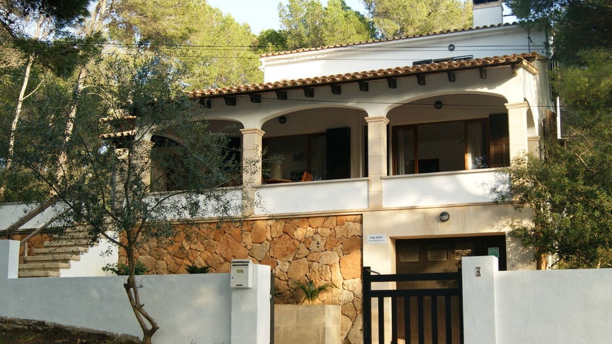 Cala Lliteres Villa | VILLA ON THE BEACH FOR UNFORGETTABLE HOLIDAYS NEXT TO THE BEACH