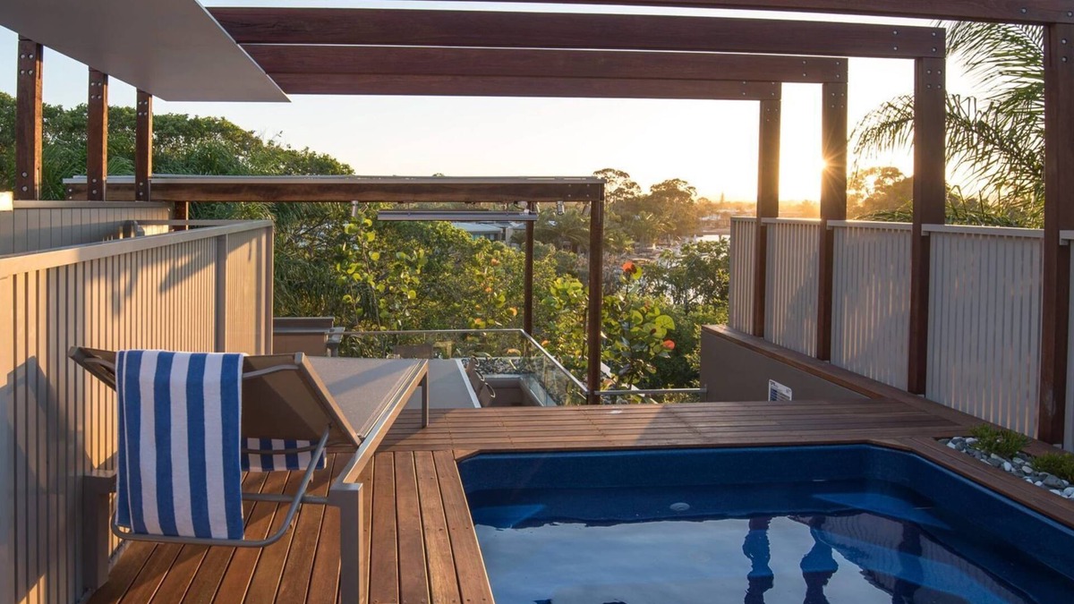 Noosa Heads Villa | Villa One Five - Rooftop Plunge Pool and BBQ.