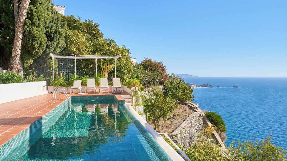 Almunecar Villa | Villa 'Only Adult El Abanico' with Sea View, Wi-Fi and Air Conditioning