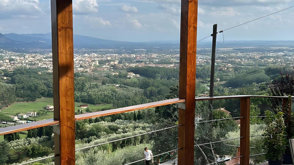 Buggiano Villa | Villa 'Panorama' with Shared Pool, Shared Terrace and Air Conditioning