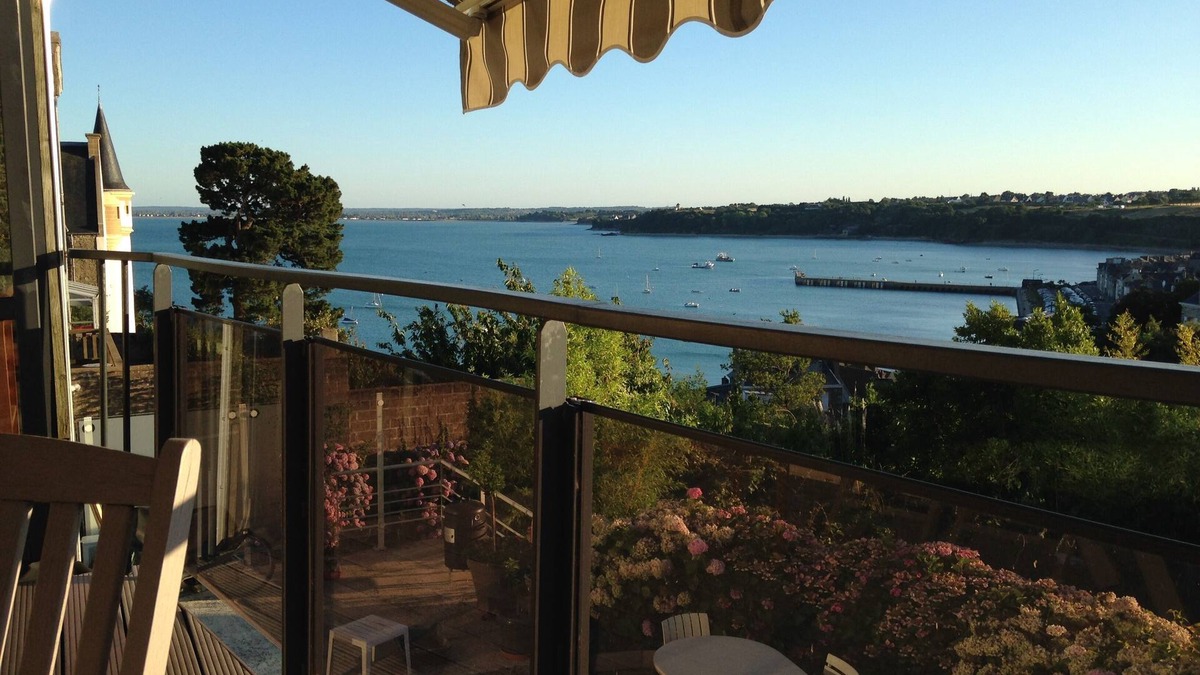 Cancale House | VILLA PANORAMIC SEA
