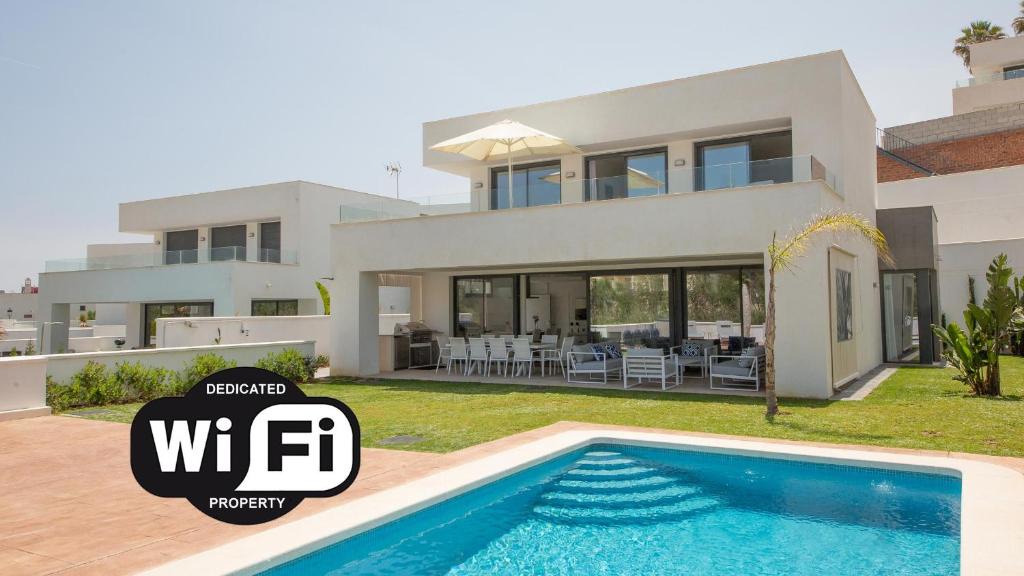 Castillo de Sabinillas Villa | Villa Paraiso, 15