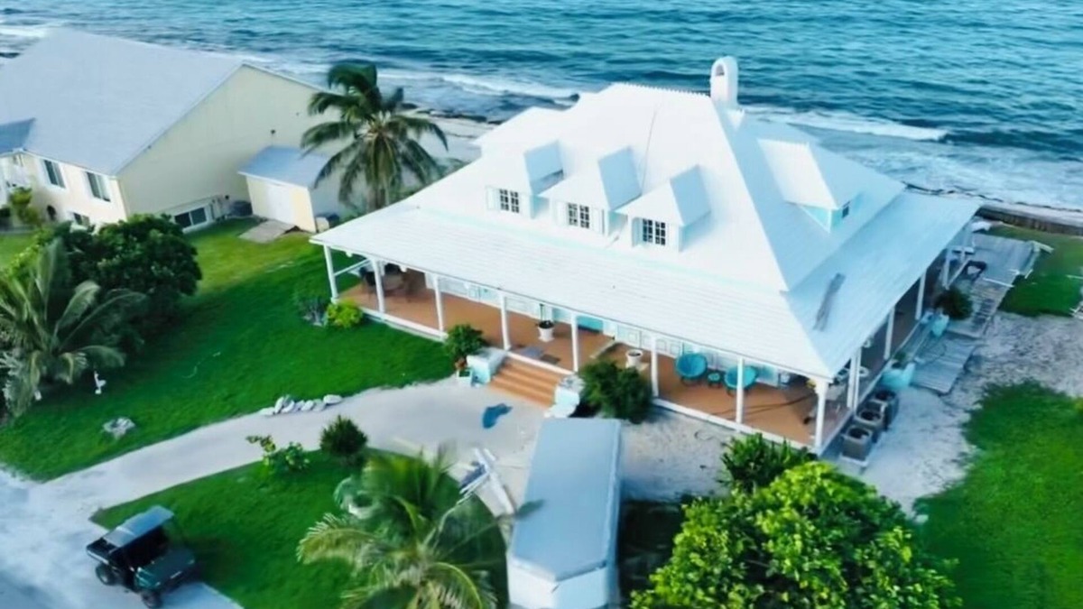 Treasure Cay House | Villa Pasha Beach Front Estate Home
