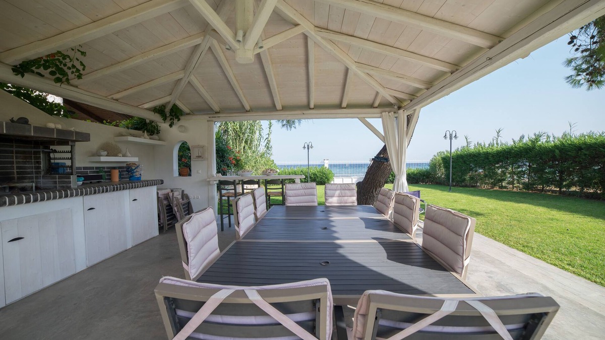 Marathon Villa | Villa Pelia - All you will ever need