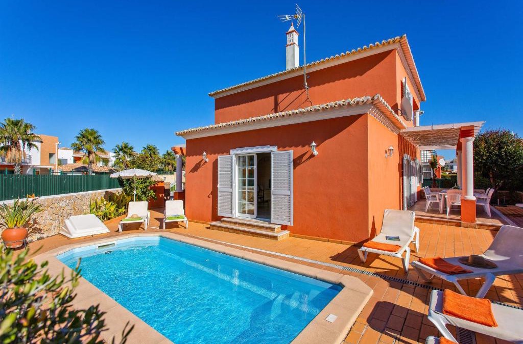 Pera Villa | Villa Pera by Villa Plus