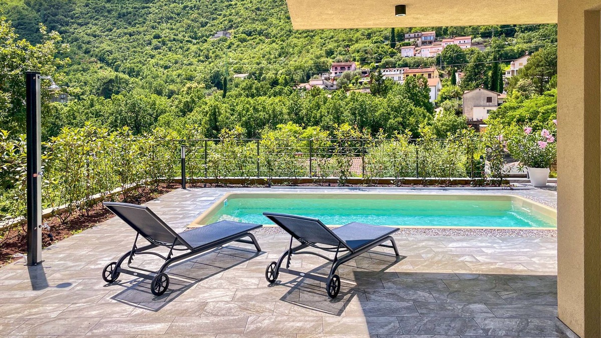 Obrs House | Villa Perla di Draga by Interhome