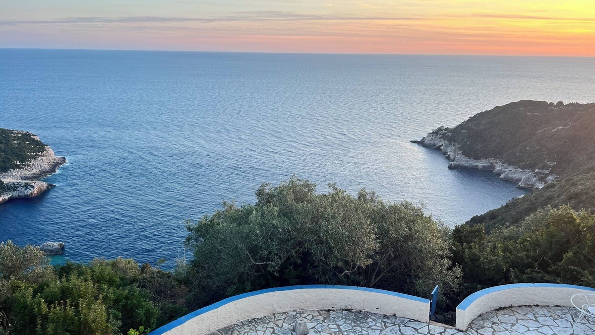 Paxos Villa | Villa Petritis - Superb Cliff Top Villa with Pool
