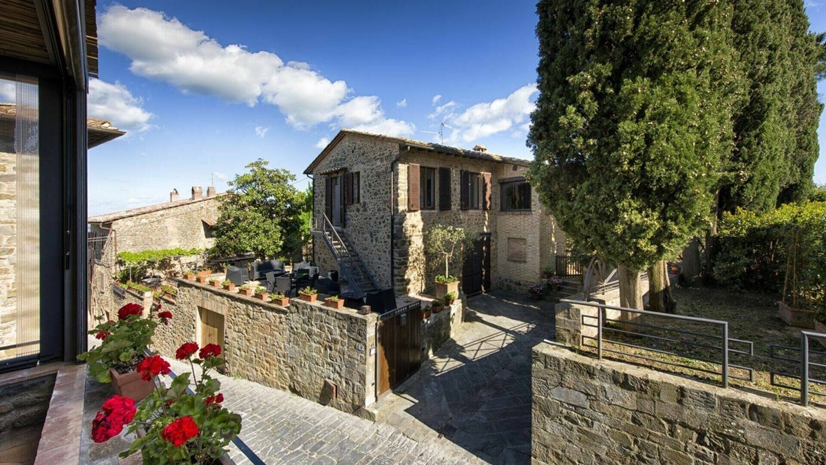 Montalcino Villa | Villa Piazza Della Fortezza