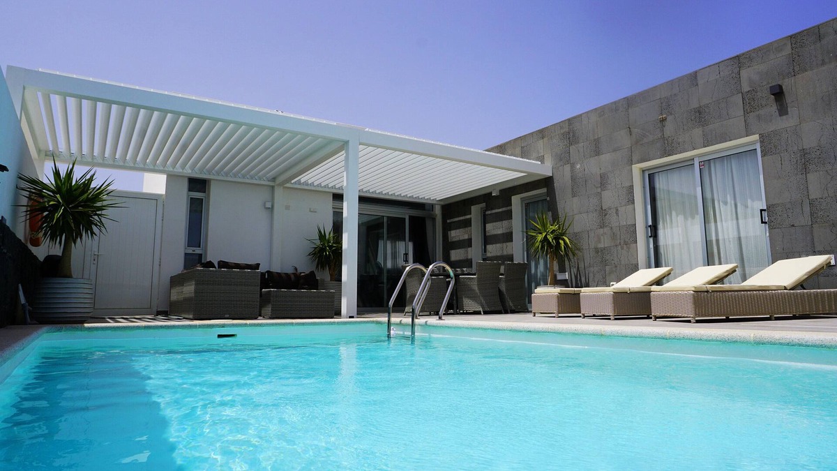 Playa Blanca Villa | Villa Playa Blanca New modern luxury villa with private pool