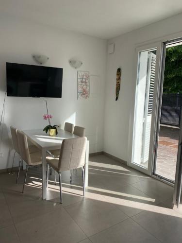 Rivabella Apartment | Villa Popilia Sea & Business Red