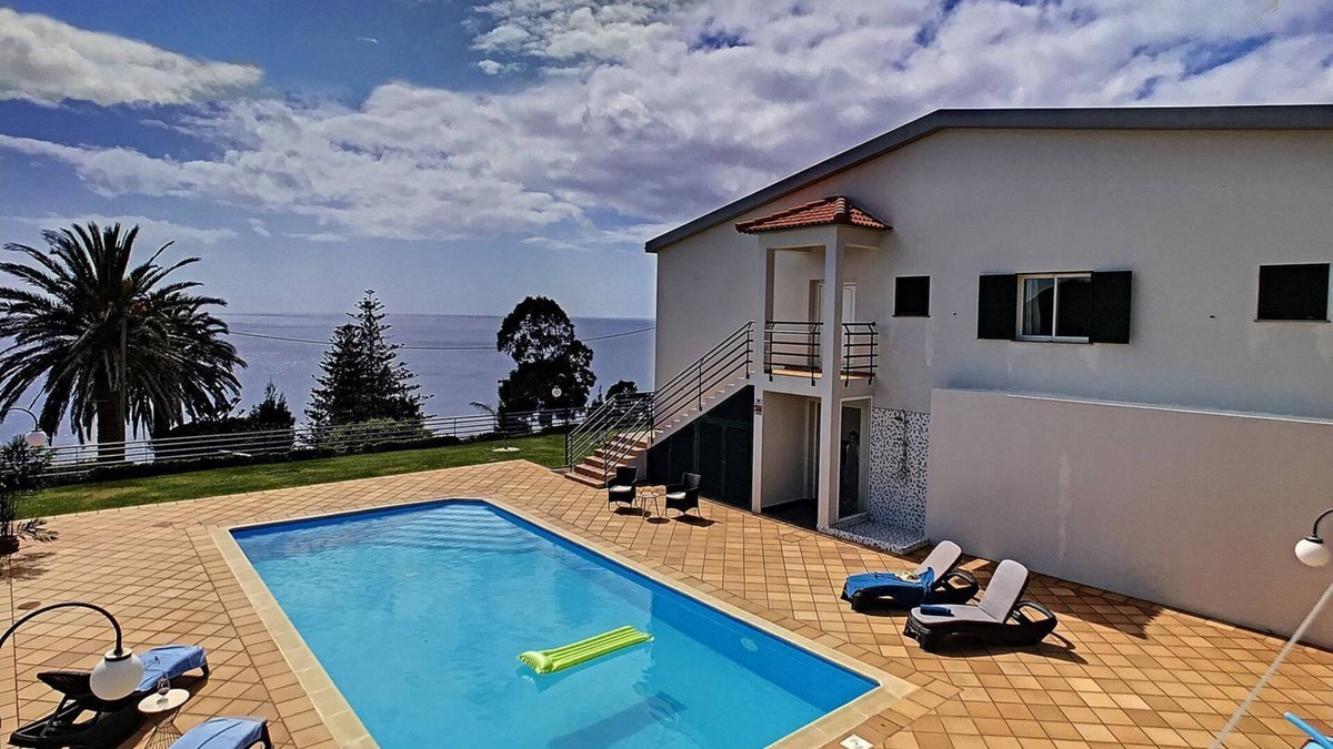 Machico House | Villa Prainha by LovelyStay