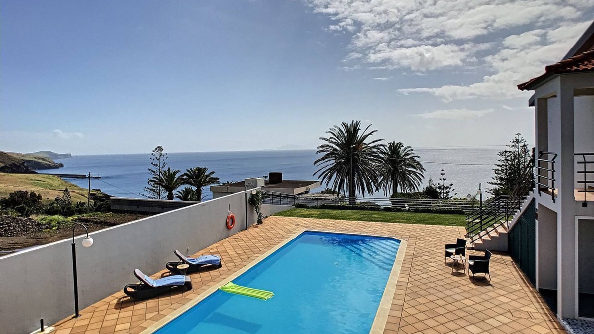 Machico House | Villa Prainha by LovelyStay