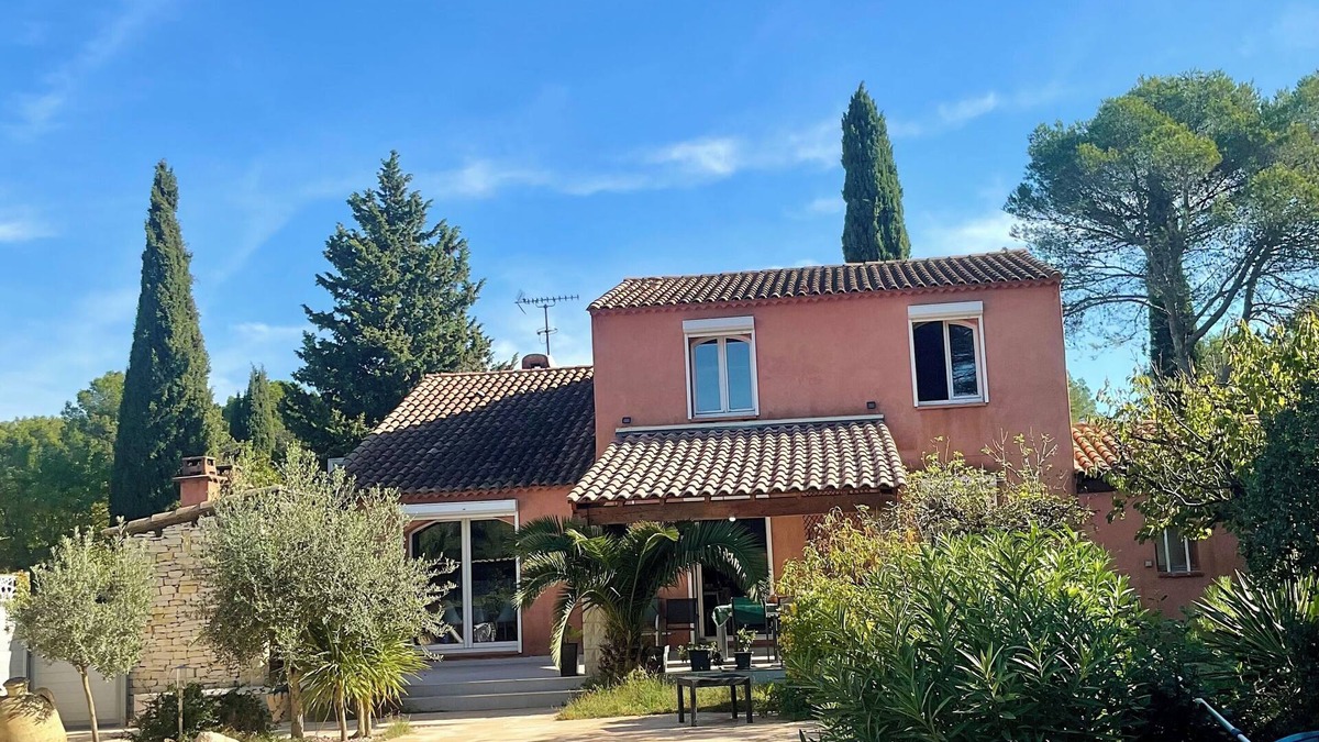 Ventabren Villa | Villa Provençale, air-conditioned, near Aix en Provence.