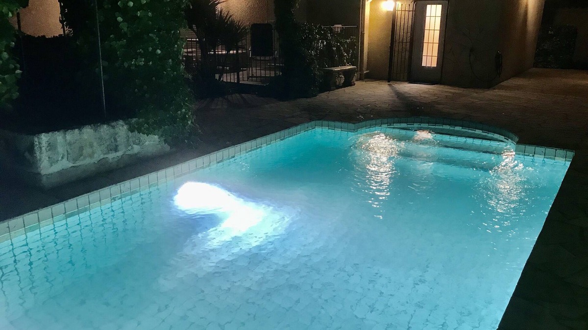 Beaucaire House | Villa provence PISCINE SPA JACUZZI