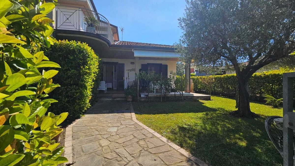 Marina di Casal Velino Villa | Villa Roberta - Modern independent villa