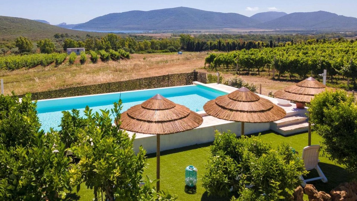 Alghero Villa | Villa 'Residenza Alla Collina Porto Ferro' with Sea View, Wi-Fi and Air Conditioning