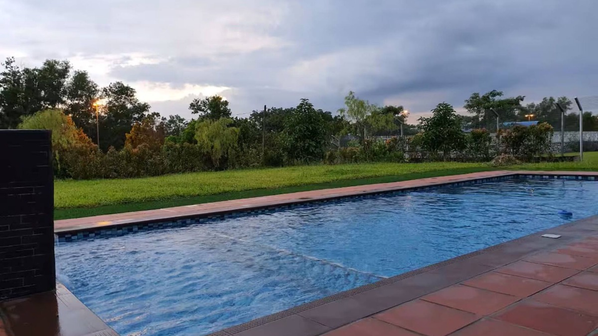 Kampung Jelatang Villa | Villa RI Homestay