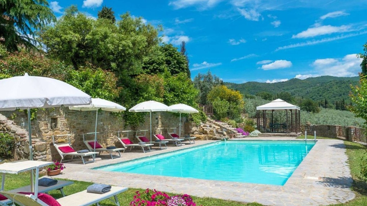 Pieve di Chio Villa | Villa Rinaldo by MMega