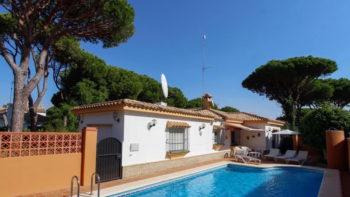 Cabo Roche House | Villa Roche - Very comfortable villa with pool and beautiful garden