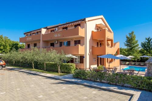 Silo Apartment | Villa Romana and Tea