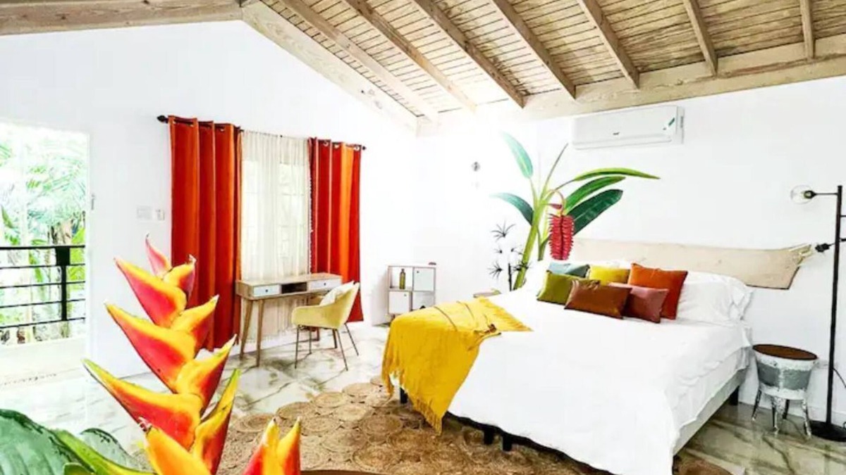 Stony Hill House | Villa Ronai Cottage 2: Rainforest Rustic