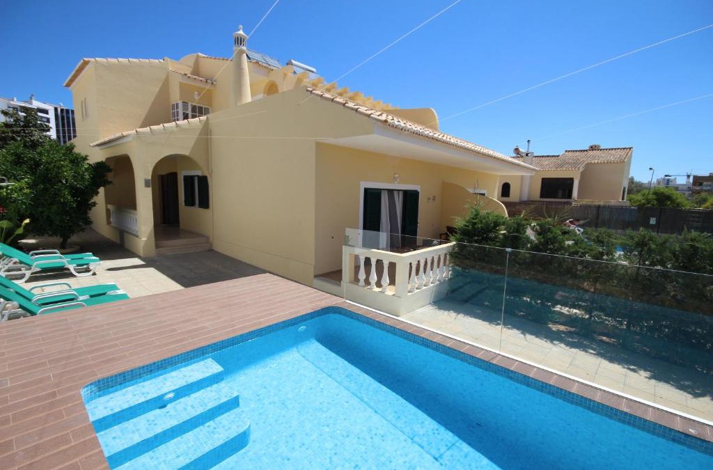 Praia da Rocha Villa | Villa Rosa A by amcf