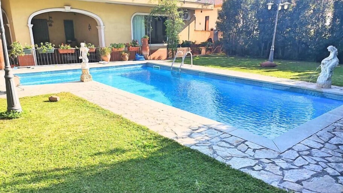 Misterbianco Villa | Villa Rosyiano - Exclusive villa with private pool and huge garden near Taormina and Etna