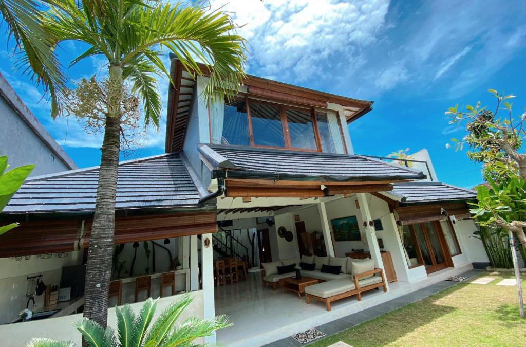 Berawa Villa | Villa Ruby - 3 Bedroom private Villa with a pool