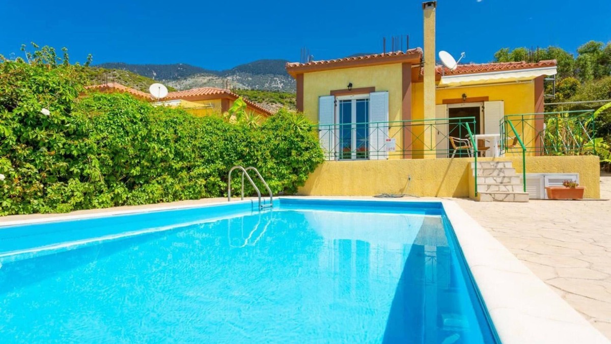 Mousata Villa | Villa Russa Anna - One Bedroom Villa, Sleeps 2