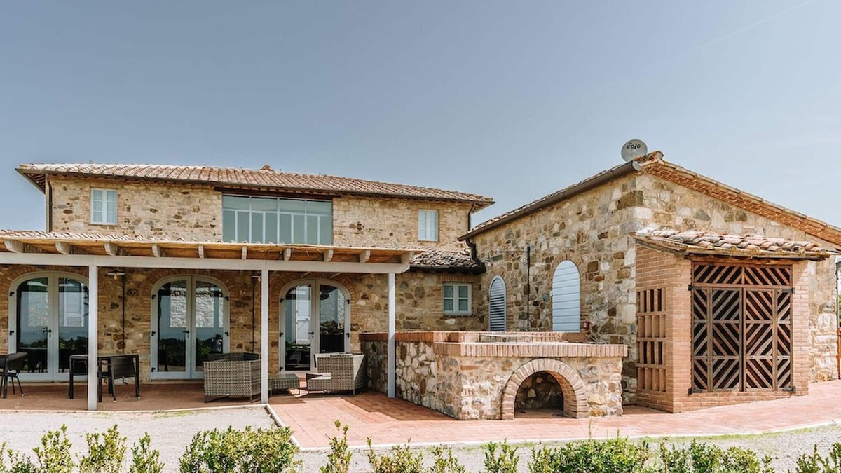Villa A Sesta House | Villa Sestina Promoted By Weekhomes.com
