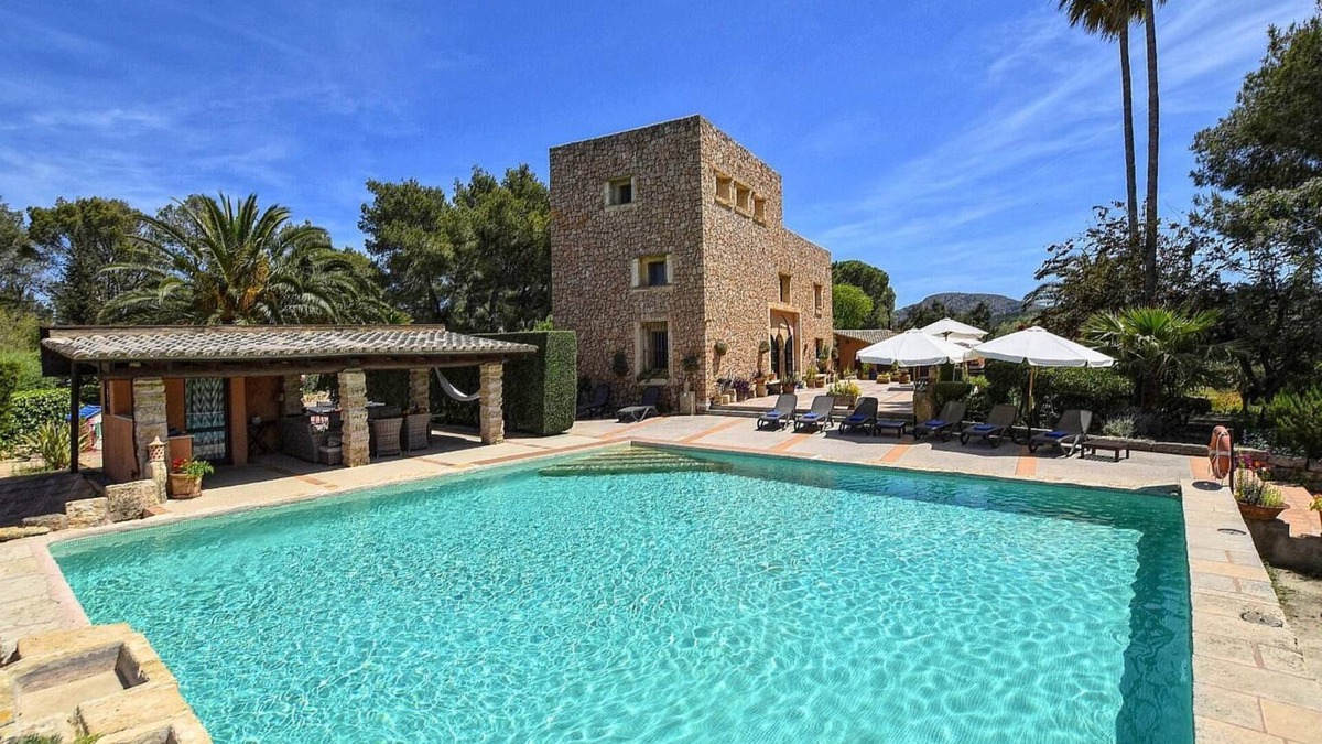 es Bacares Villa | Villa 'Sa Torre Dorada' with Mountain View, Wi-Fi and Air Conditioning