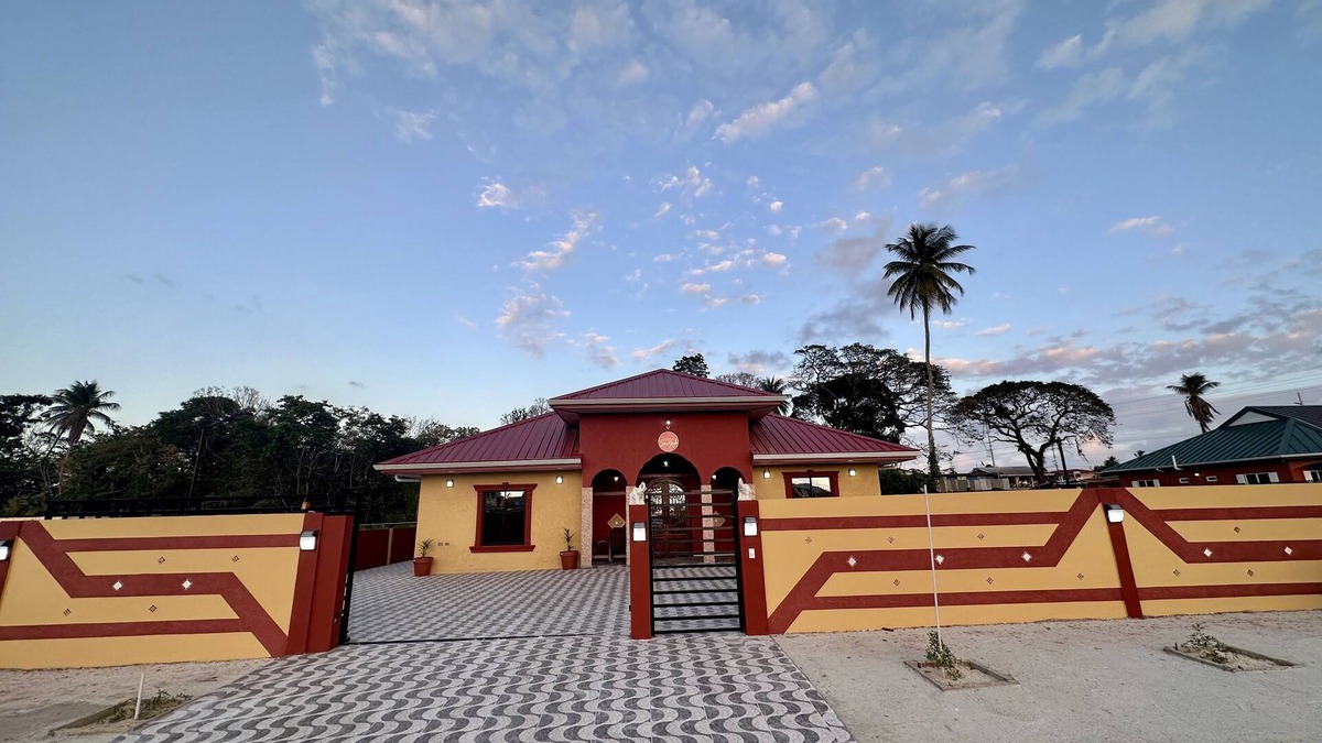 Crown Point Villa | Villa Santosh - Your Tropical Paradise