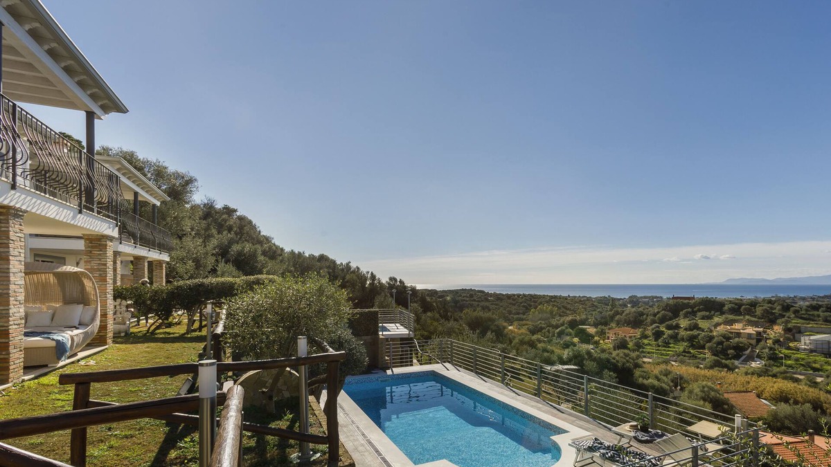 Quartu Sant'Elena Villa | Villa Sardinialfonso 1- private pool and sea view of the Gulf of Cagliari