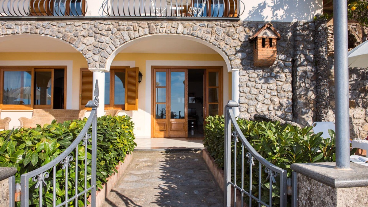 Path of the Gods Villa | Villa Savina - Elegant Family Villa Overlooks Amalfi Coast