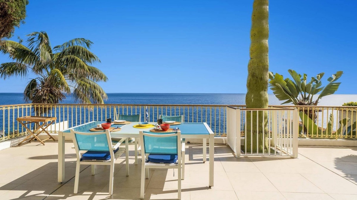 Santa Cruz Villa | Villa Sea Shore by Villa Plus