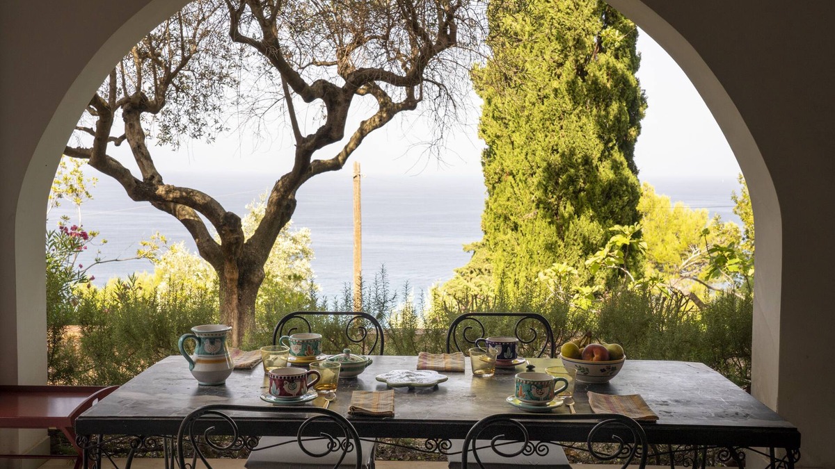 Castellabate Villa | Villa sea view, sleeps 8, Castellabate