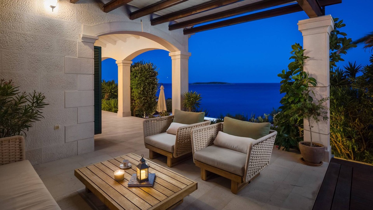 Milna Villa | Villa SeaBreeze on Vis – Crovillas GmbH