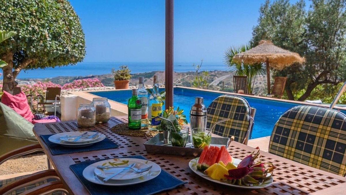 Cajiz Villa | Villa Selena de Cajiz by Ruralidays