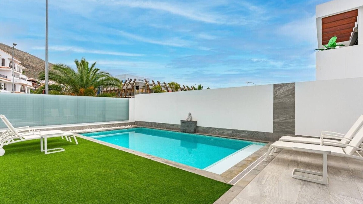 Los Cristianos Villa | Villa Seréna